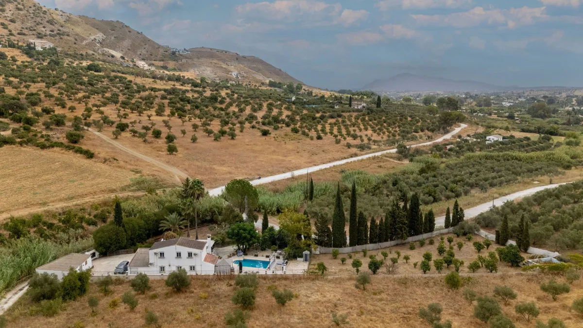 ea9a3dda-f7c1-4db9-8ce6-00d1d7c35466