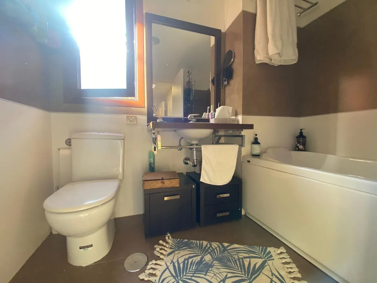 bc0b98b2-13bb-4f9d-87da-42c9181b996e