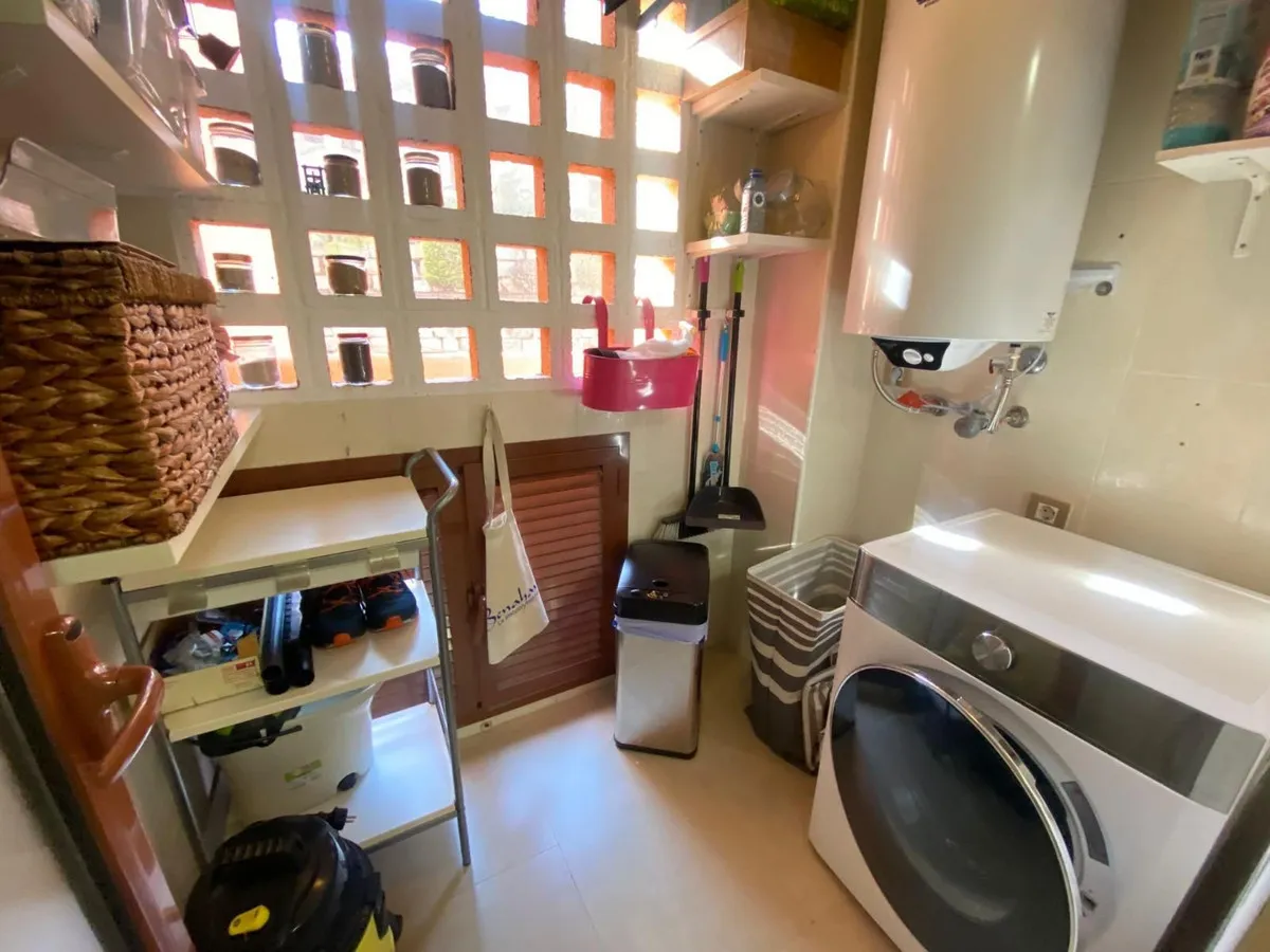 f6e343f7-4d76-4d31-a386-4f11d0c26810