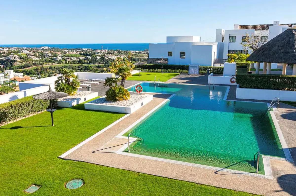 5e0b786d-e627-456b-897c-b615561de59f