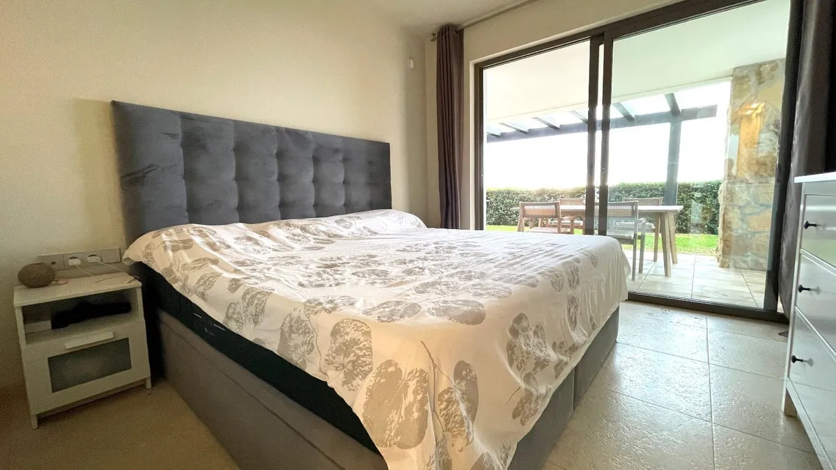 b9749401-ce76-46c6-94fa-bee63ebf3345