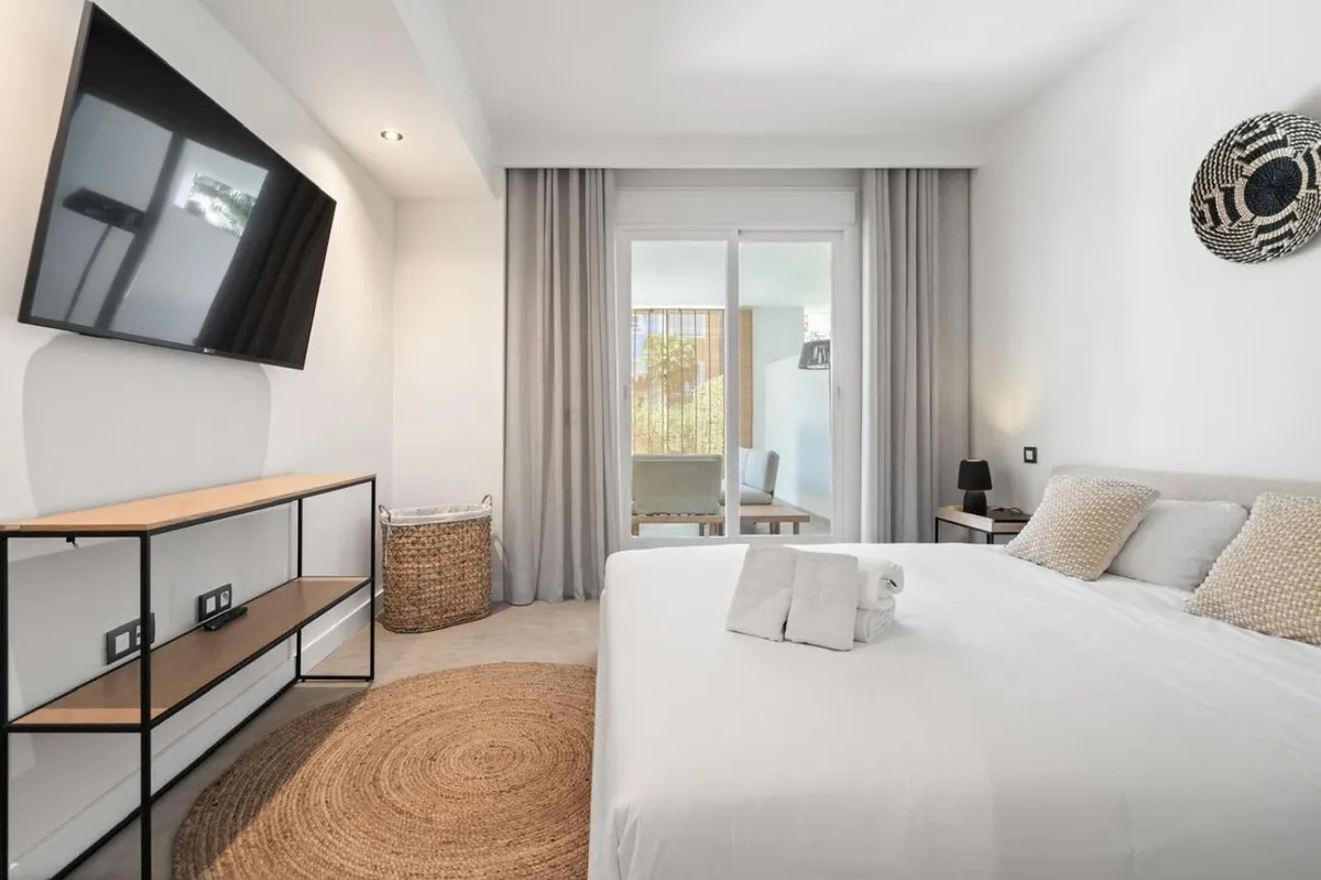 249a8a90-6df6-4386-a64b-b87d7b65f959