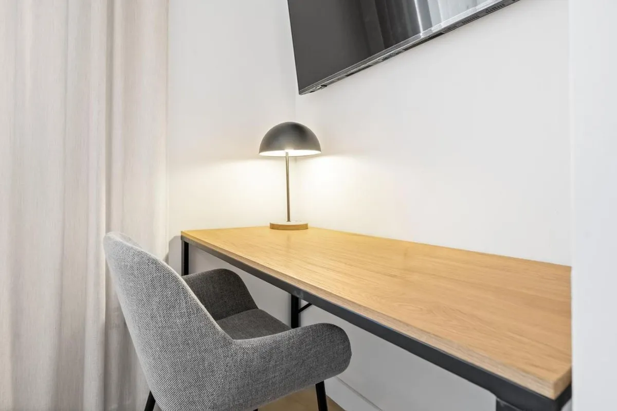 dfe2f586-5694-480d-8724-cd3867e5ee8f