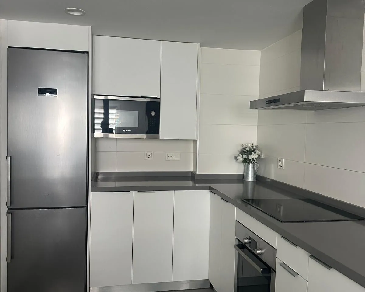 c5bfb6ff-6db7-4f93-8d0f-3203efc283f5