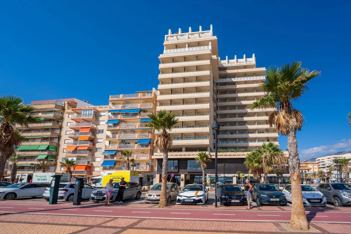 957c9726-ca78-4ea5-9629-0a4eb5c8eec1