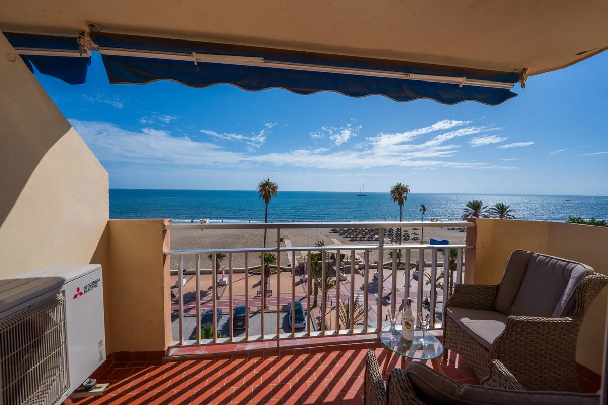 a1843ea8-b2c9-439b-bffd-fa4b1f9a4d74