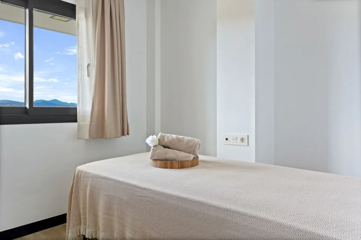 155cebcc-cb8d-47c6-913d-2fe17e41cc0c