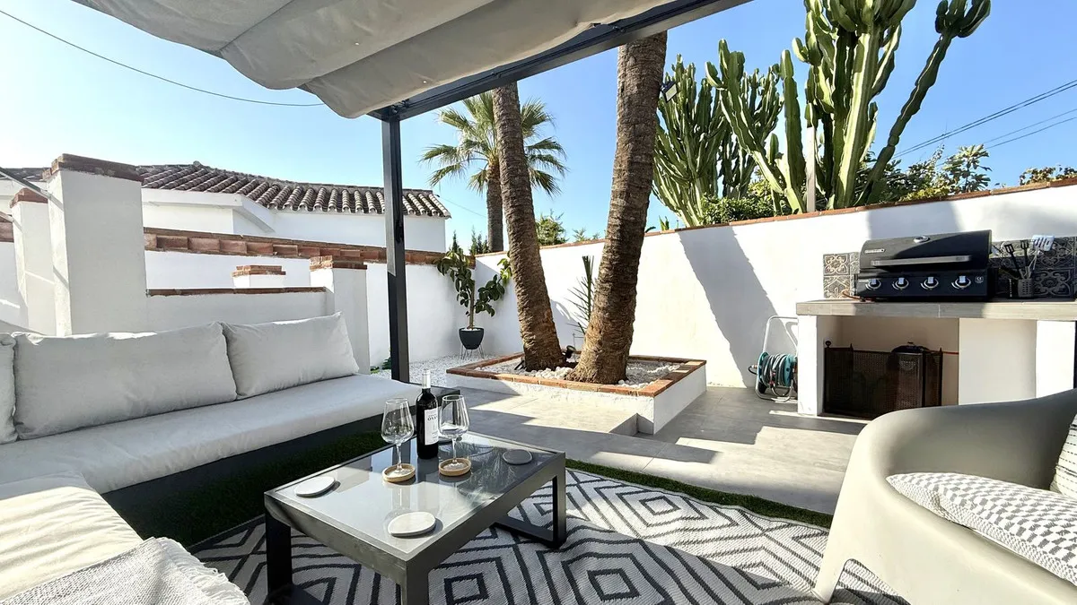 196ce9df-f081-487e-bb69-37a978d5fe7e