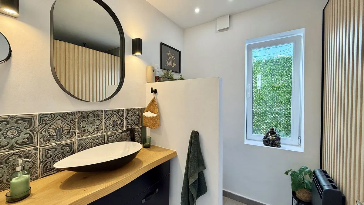 af9834ce-edfa-48fe-ac4d-6b40d9a71f9d