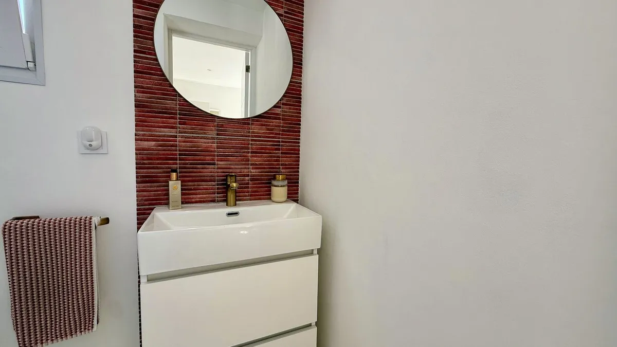 c345e2cb-596e-459a-8625-17b115ff7b08