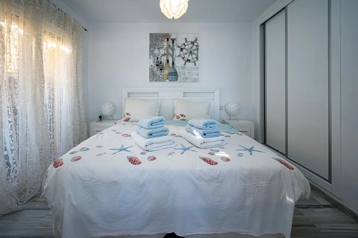 9a04658b-4daf-4c81-bcb0-e25c434e7ecc