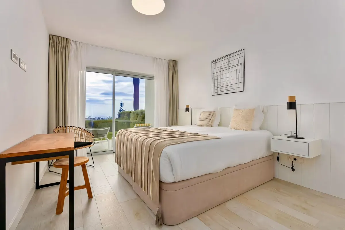 9855bbc4-eafc-40d3-982a-a0a684e38ecc