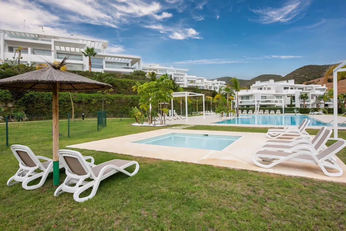 c1e0b1c6-b4c2-4824-86b5-06b4852f1a70