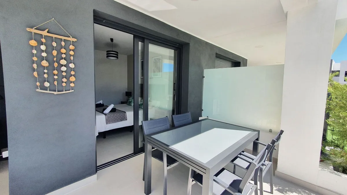 33a25fe0-1f44-4ce8-ac73-4a11205bfdac