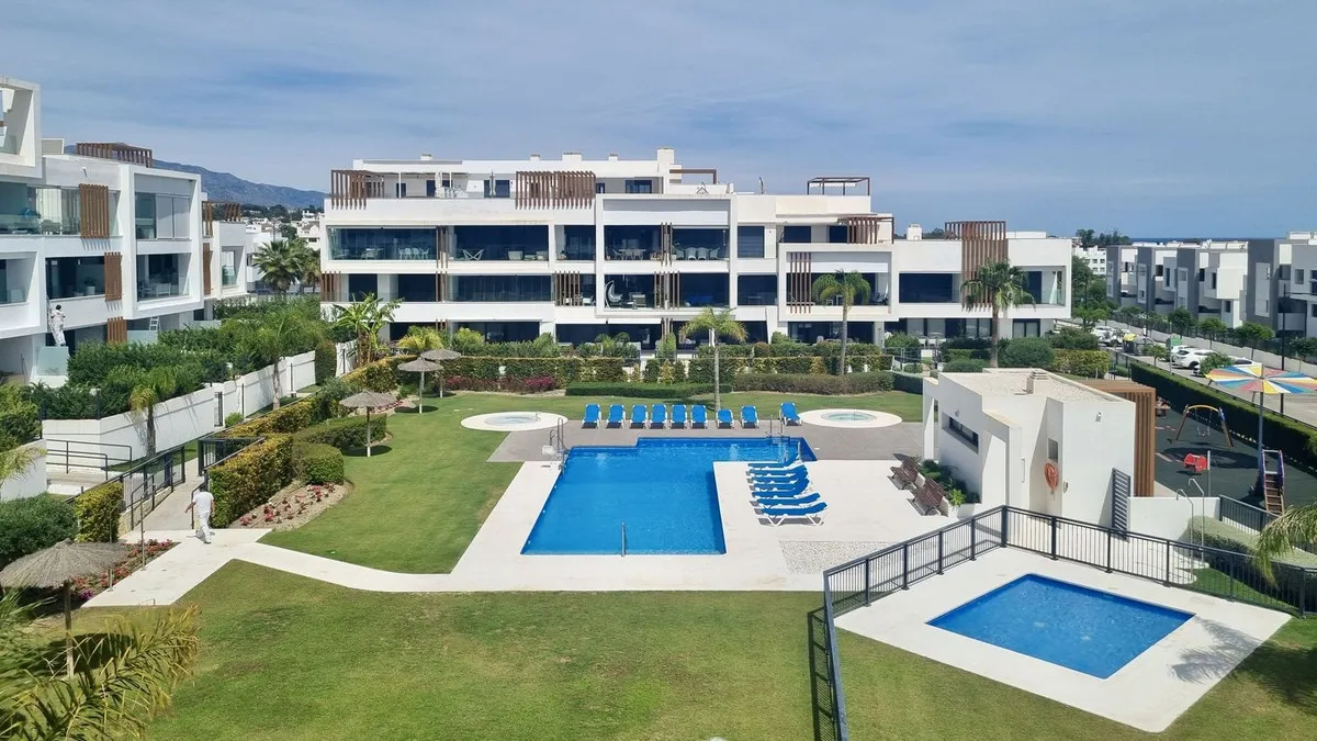 5e5e1a34-b1e7-426c-ae90-8fb130288f9b