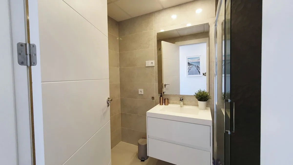 d5441b61-0760-4652-a915-81723f3d2336