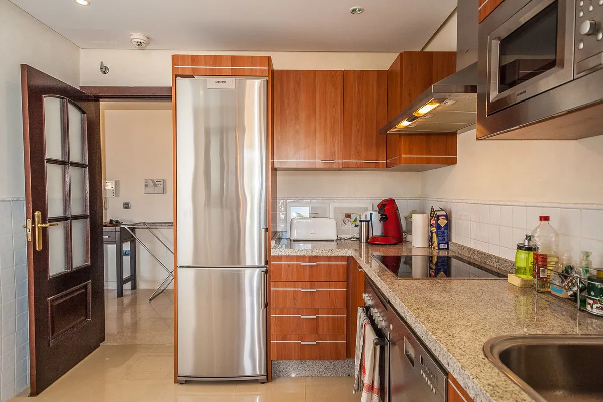 25f7b105-1473-4f9d-954e-3c1a59998377