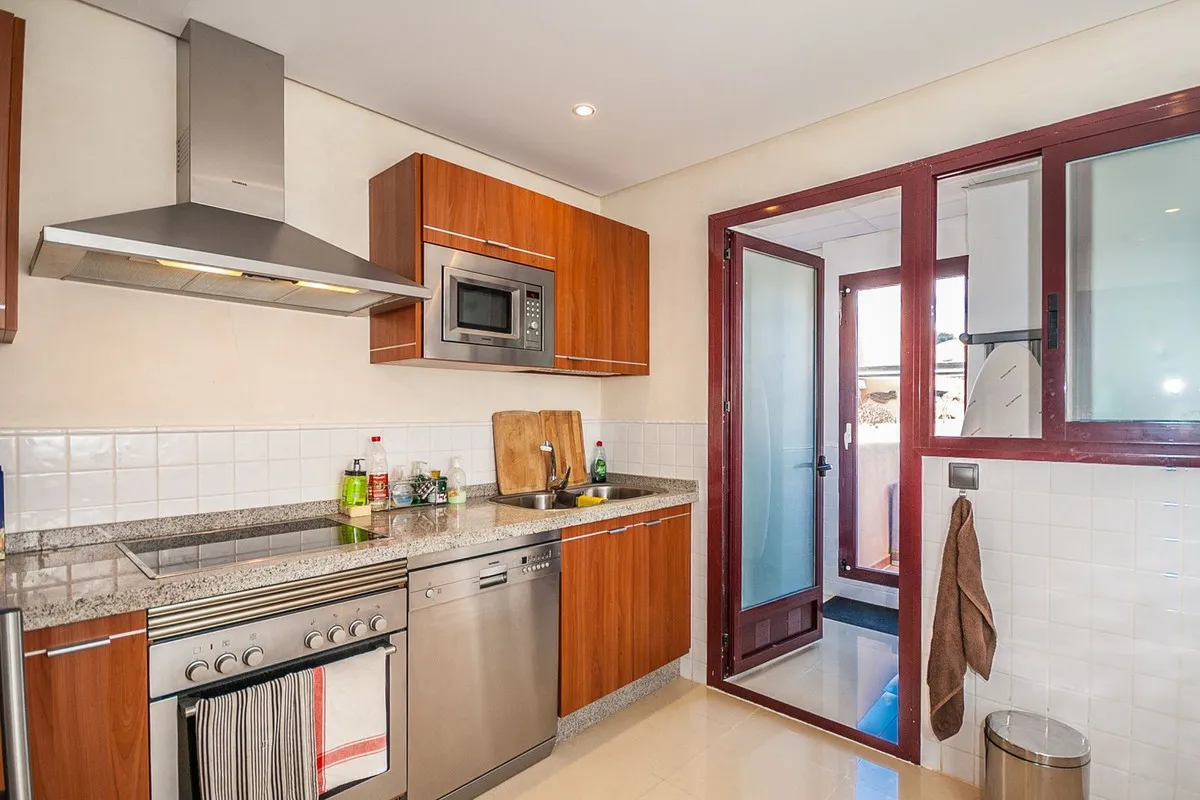 bf292ea1-59a4-4927-bc22-b6748913725e