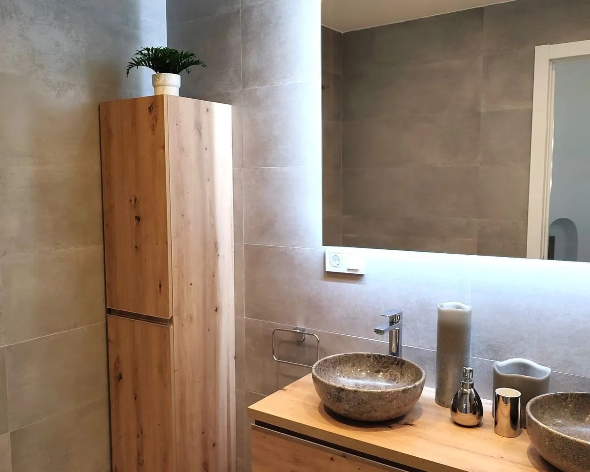 bd2d887e-d1f5-42c9-a196-31193b01539b