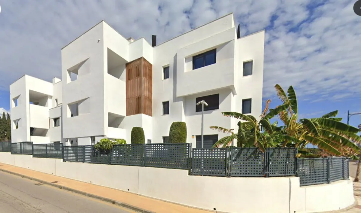 d8e6ca83-6dea-4d8f-84a8-68538d2b516a