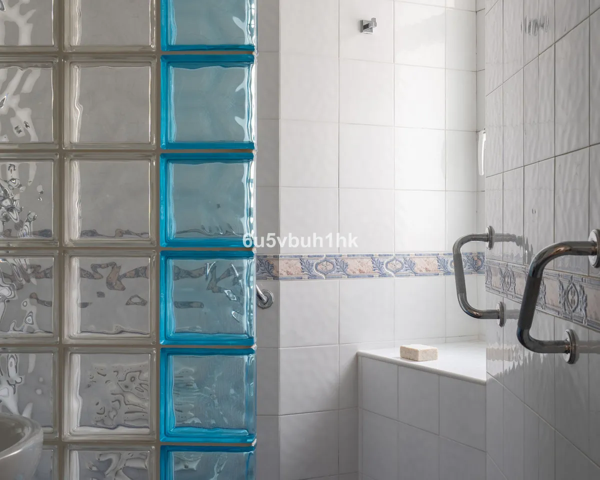 e794216d-12a5-49c6-b27f-c74b2a1b56b3