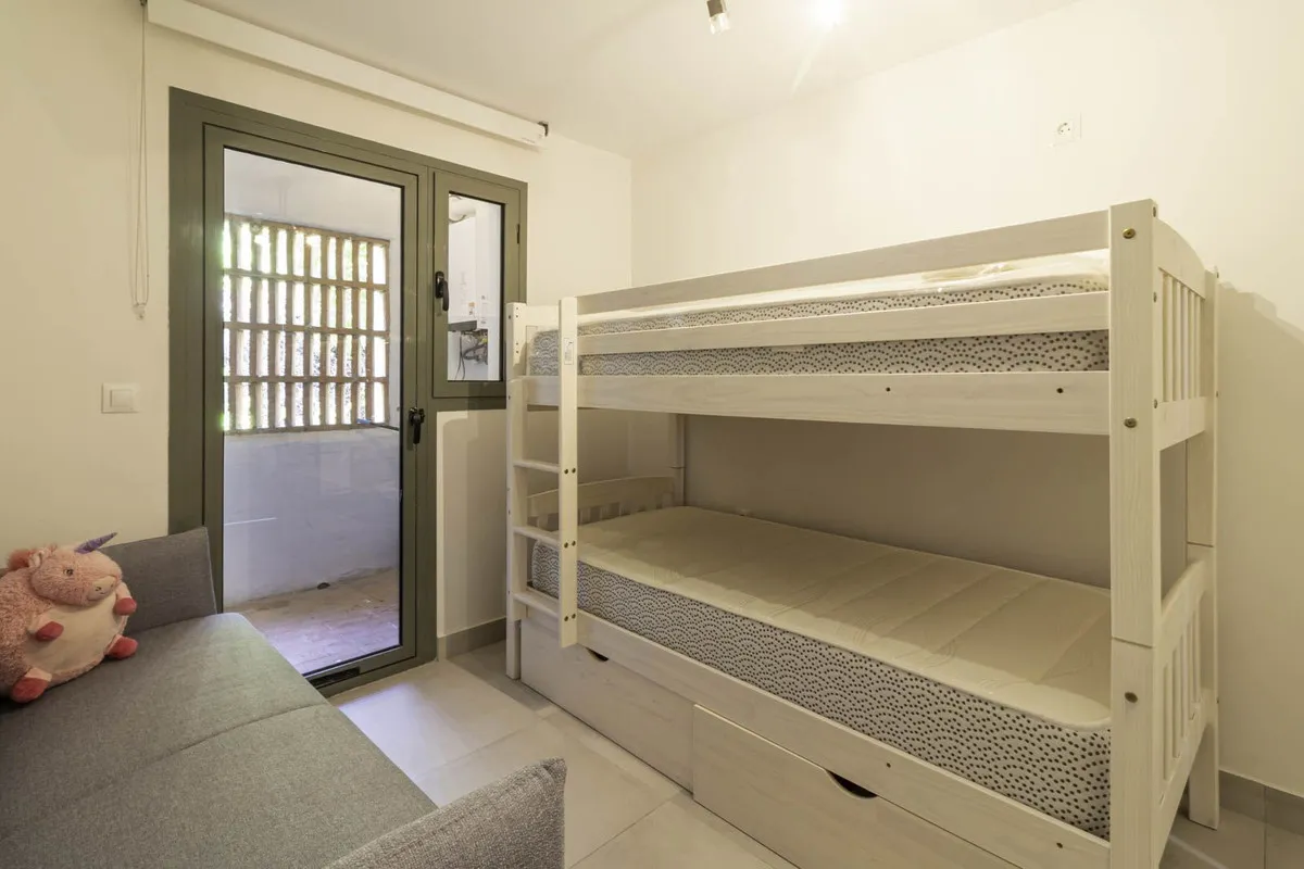 2d5007bf-c8fc-4164-b726-83e6193734a4