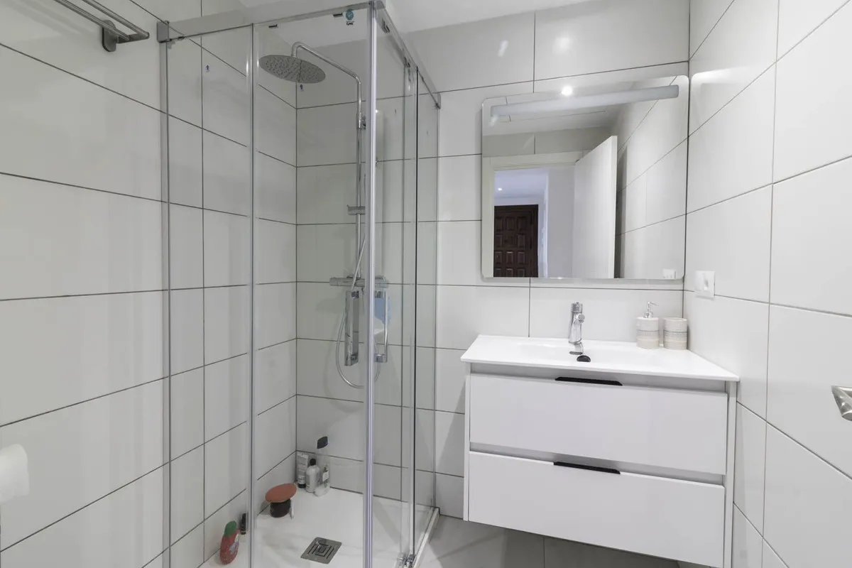 82f09fdd-f820-4eaa-8c72-b70db0a674d1