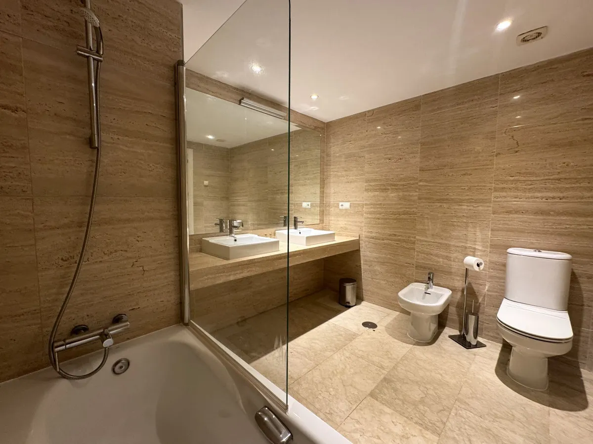 730f9fde-e9a9-4b94-8c4e-38333c332b8a