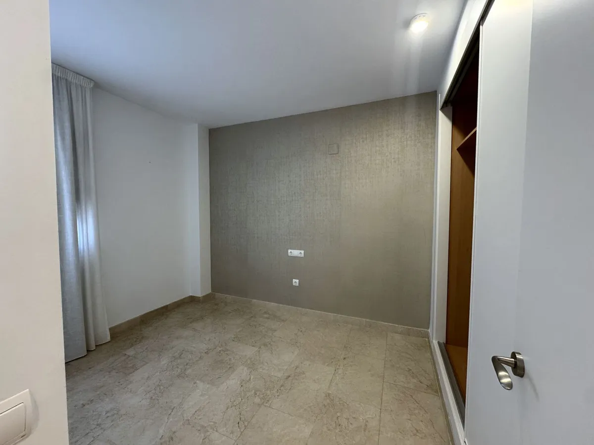 a23ef235-cbef-4a24-bca8-d16c9504ea5c