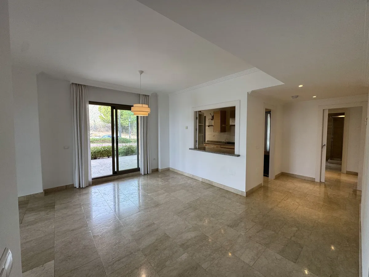 a8ce1979-fa9b-45be-94f4-49d085a42e13