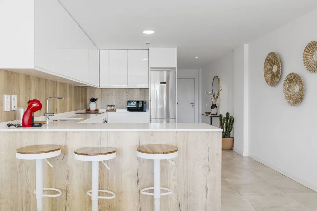 10c6b831-9b34-4b6a-ba97-8364b4206bbb