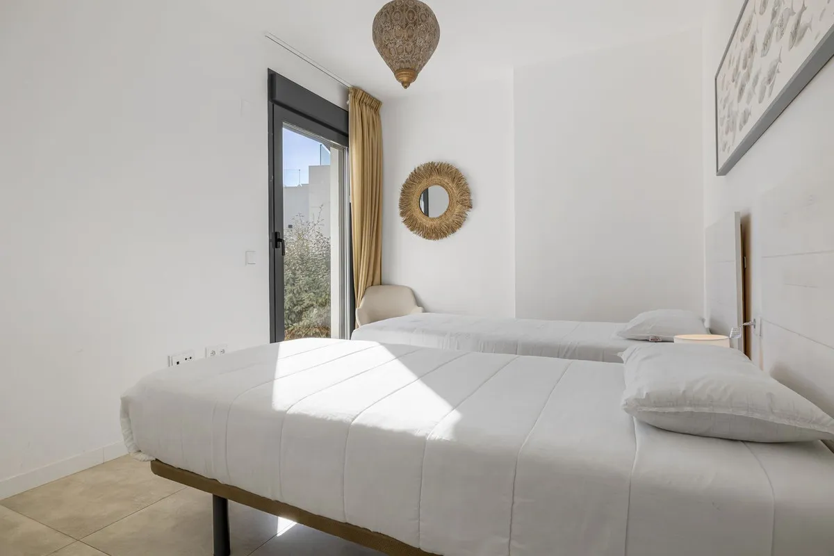 3a1271c9-1b03-4944-8bc3-281d510aa41a