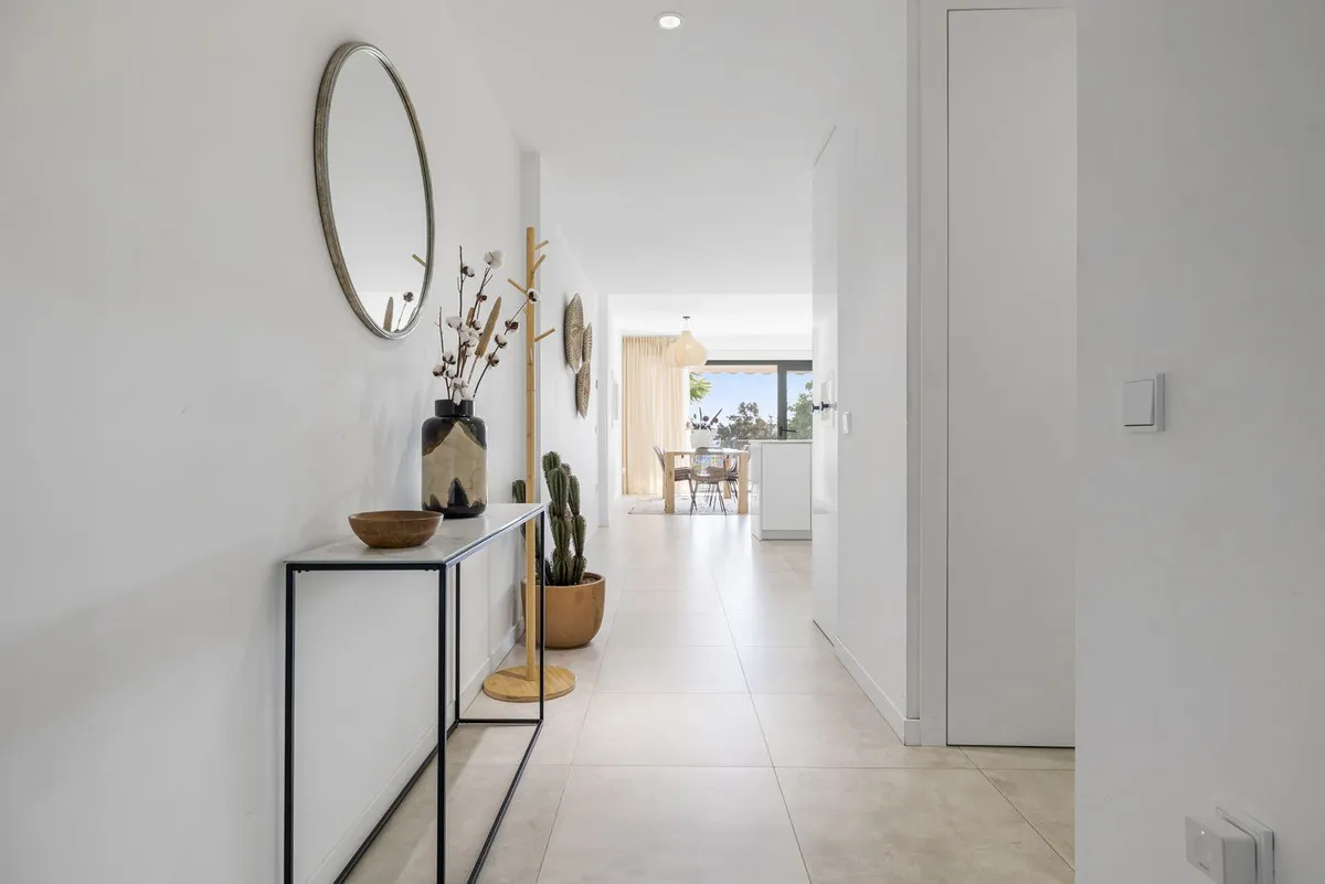 eef51995-9098-46d8-be1e-c3065523f2d6