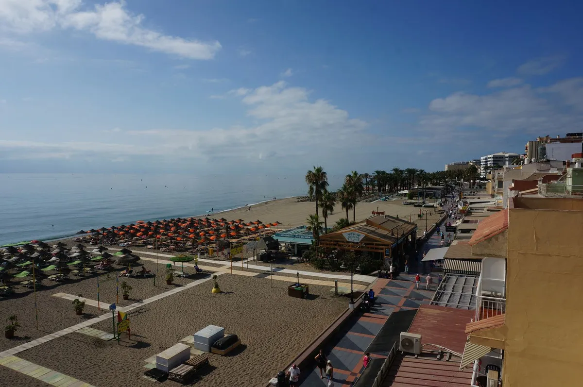 0f6feb86-f44c-4e21-a3ac-249d4f2e6809