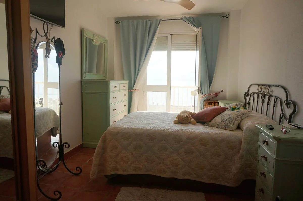 1e785457-59bf-4de3-8957-40f95f79319a