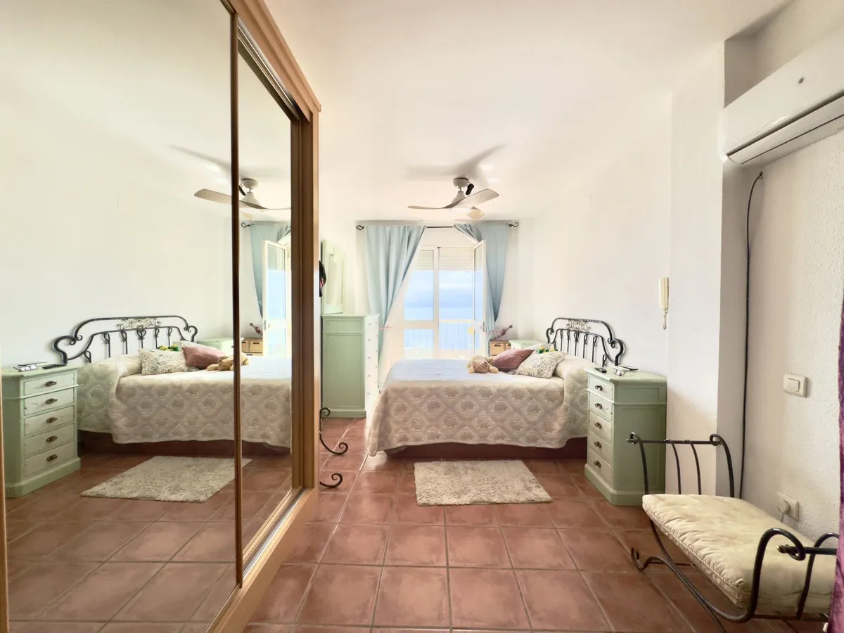 4e11068e-6da5-4eb3-b42f-27d1b65d0a98