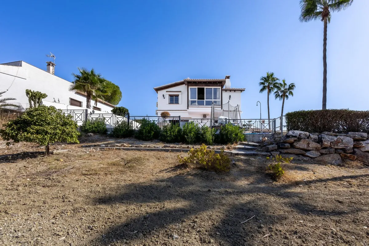 1ee087e2-acdc-4a8d-89f4-a20de4c1ddfc