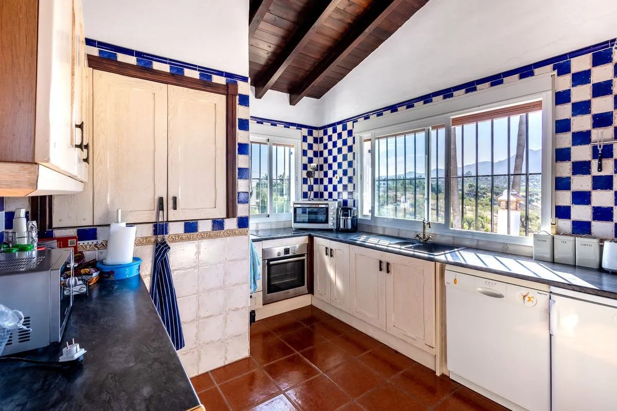 8cad357a-39d8-4e70-99ff-d3b15670ac7a