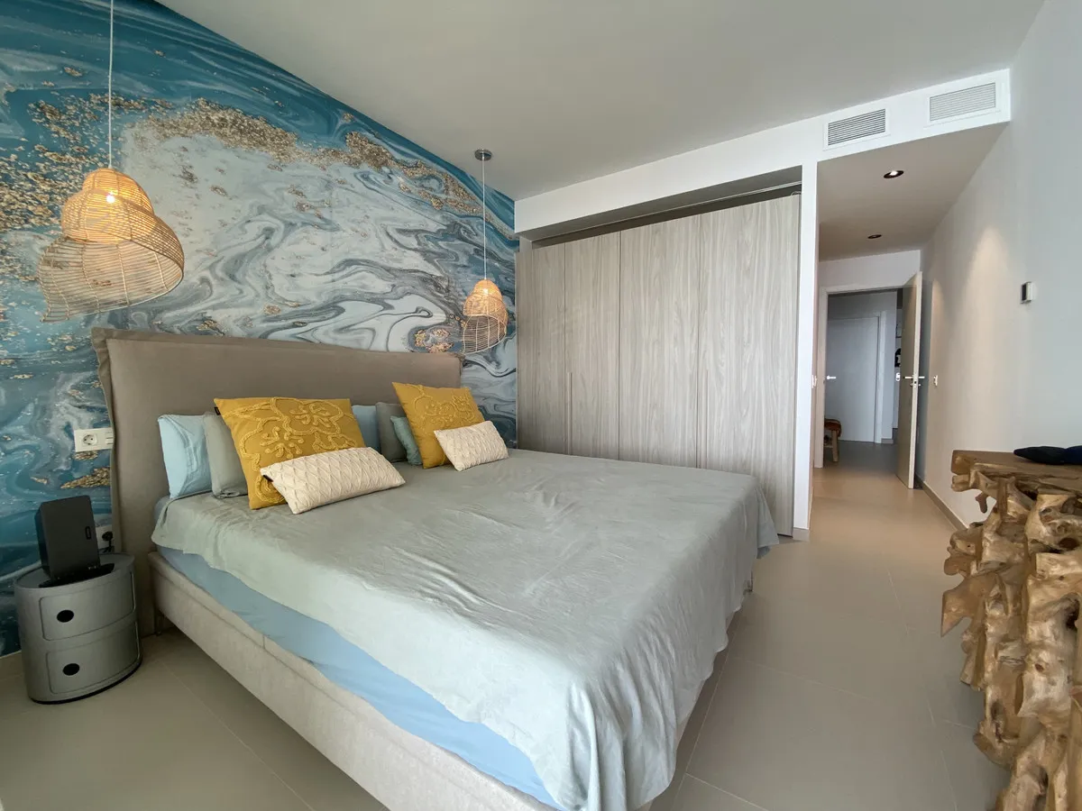 00865600-3db2-44e5-a914-193b79e3239c