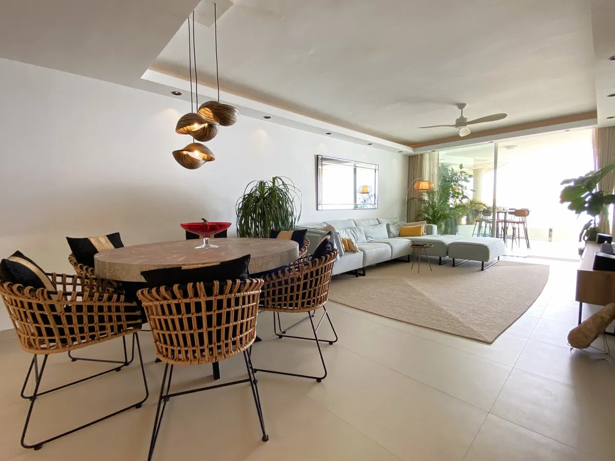 087324cf-ec78-4c2a-8a73-84a95cabad9e