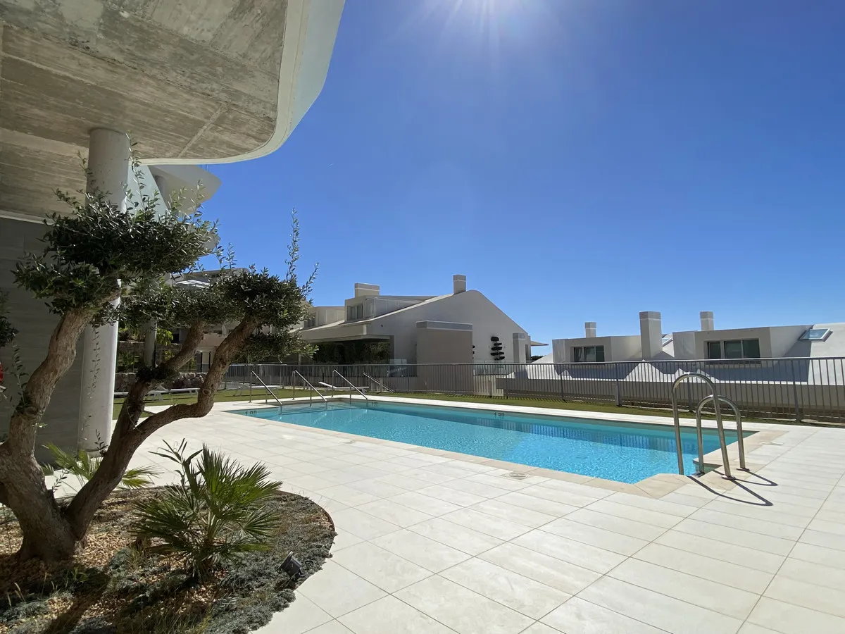 0ca8a7a1-509e-4b5c-9175-2c2b92139767