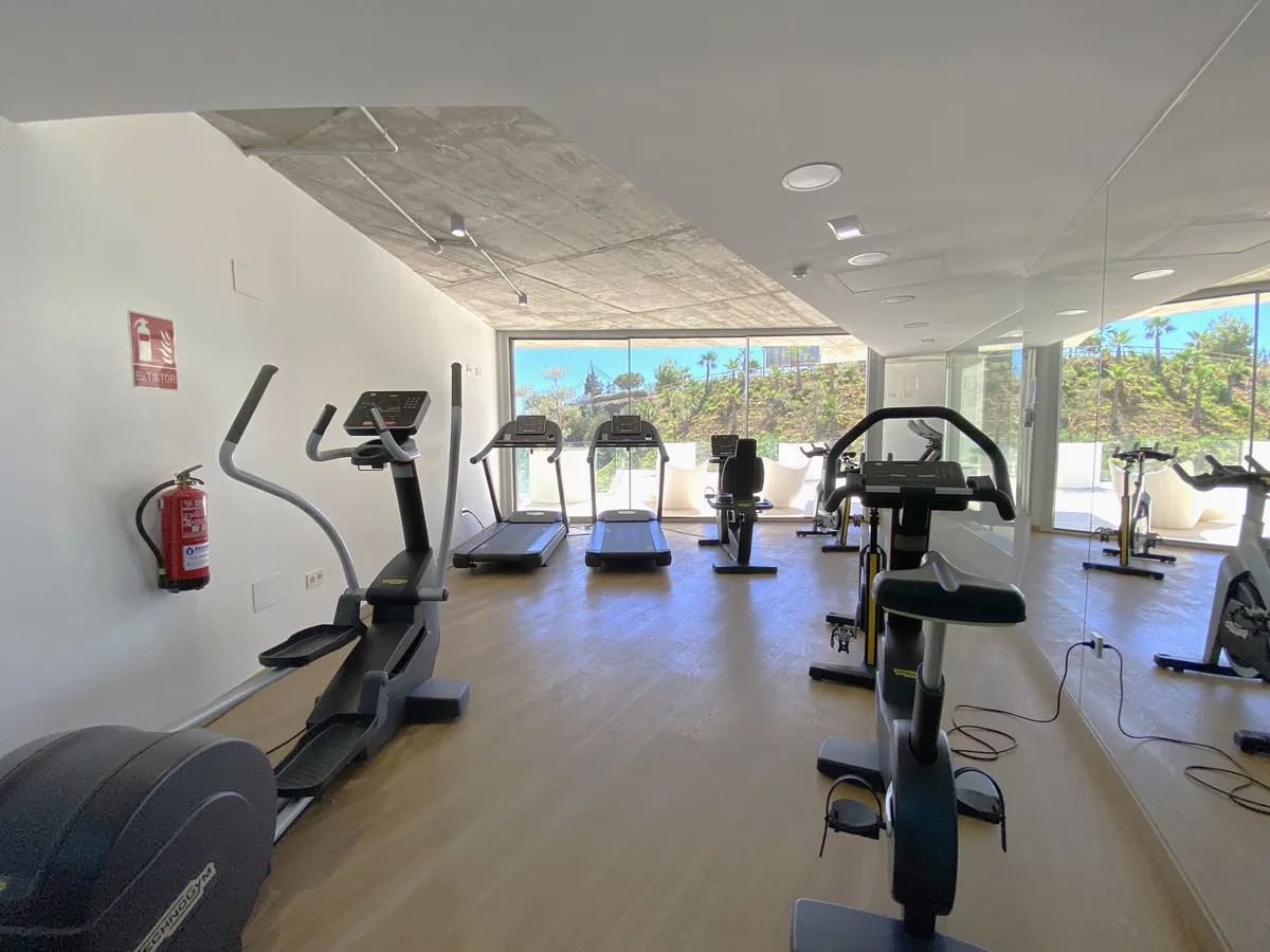 ec3c8c8d-64e2-4c04-8978-94dbfc6472c7