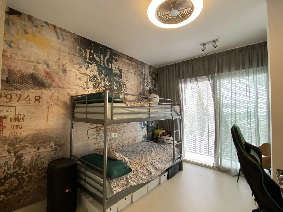 efb64b31-15a1-4604-8a60-151221b2814f