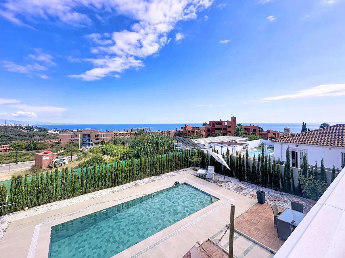 78eec831-6e10-4922-8eba-9e941405da9e