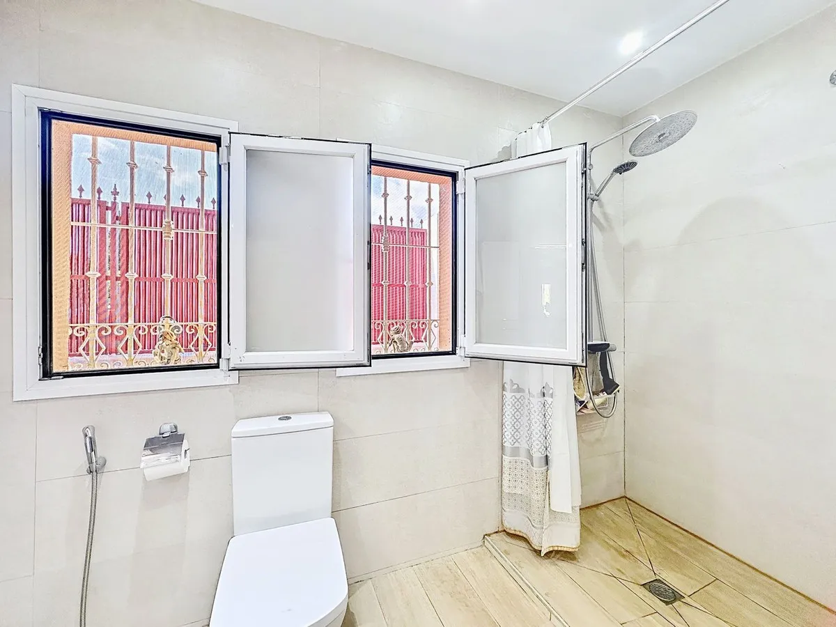 9e3b4c61-f8a1-4761-bcec-9df1c43c5806