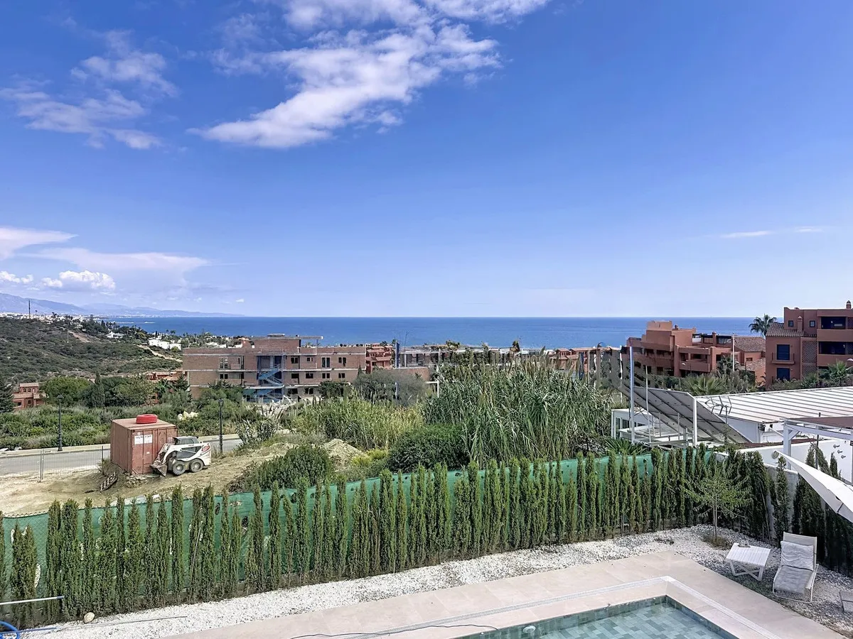 d7f752e4-b01b-4ead-8b2b-5742baf62483