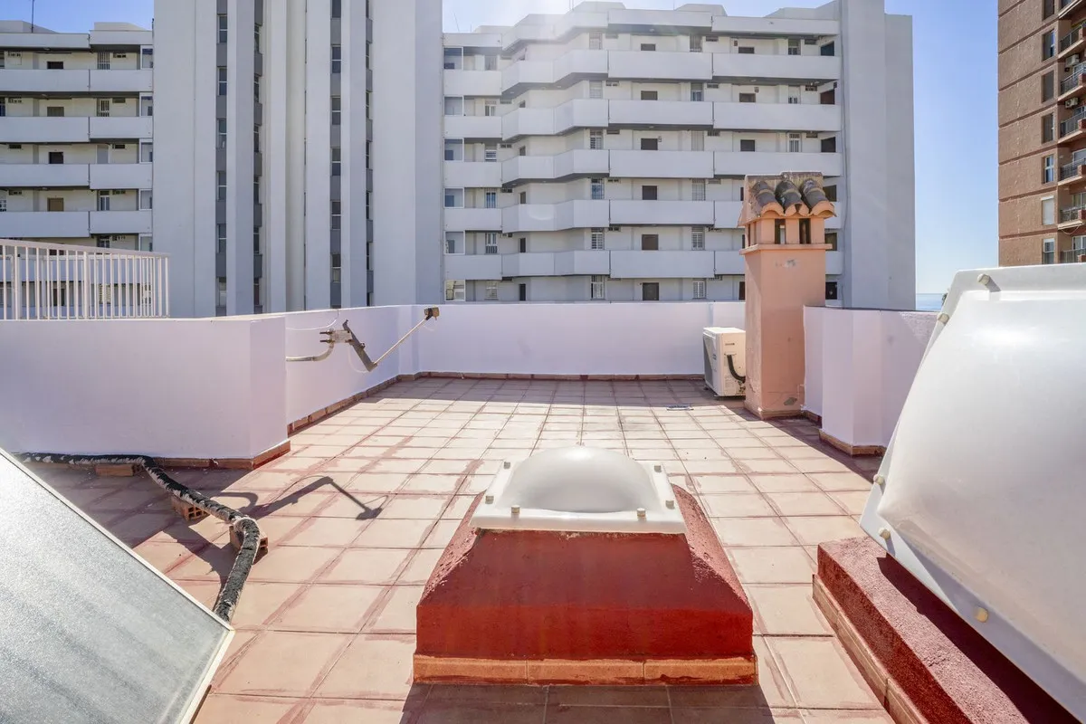 33f7dc83-a557-45a4-b0fb-b1abcb767f58