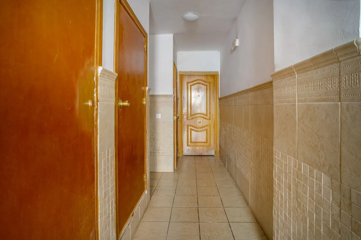 8a645a63-f2bd-49f5-944d-3db82d1f2726