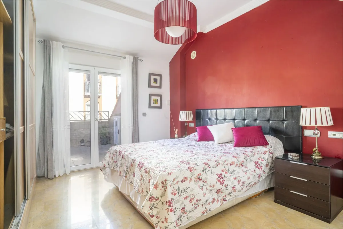 9ffe7301-e007-4482-8b9b-a5c355169806