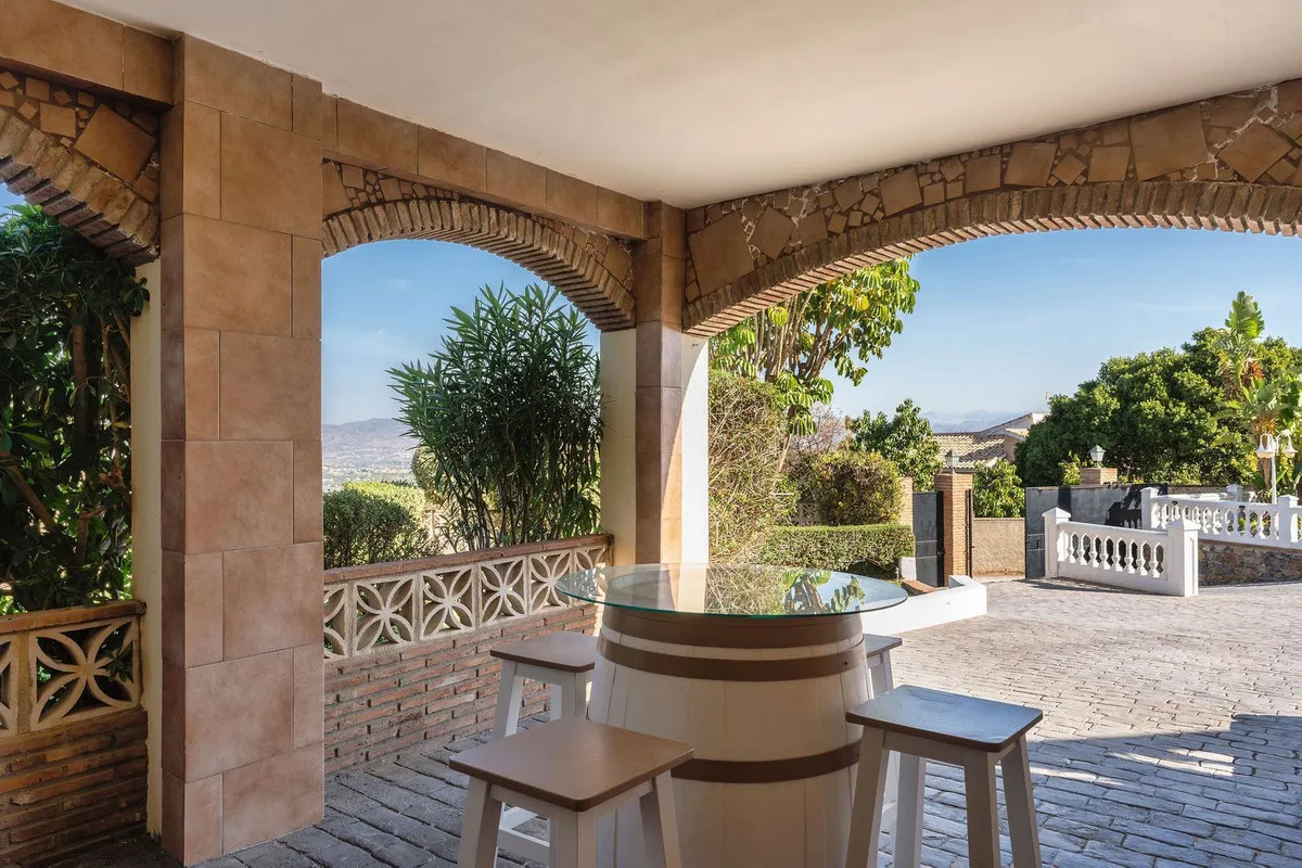 696966db-addc-4fa9-8f98-befc2604277c